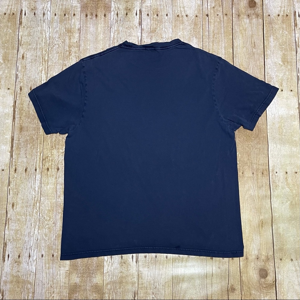 Graphic tee - Picture 3 of 3